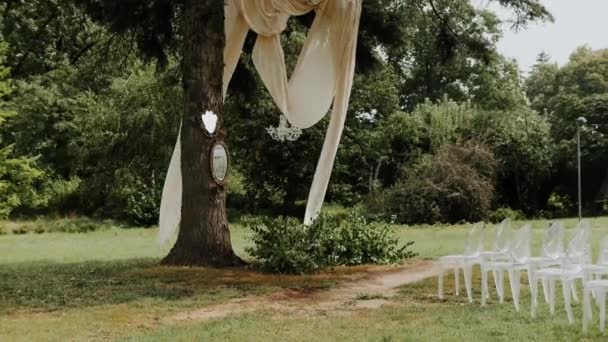Decorazioni Cerimonia Nuziale Matrimonio Rustico Vintage Nella Foresta Filmati Alta — Video Stock