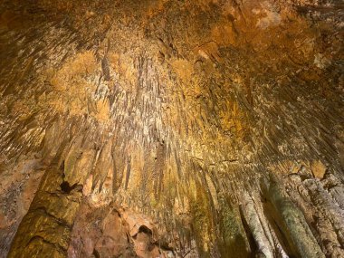 Mağaranın güzel manzarası