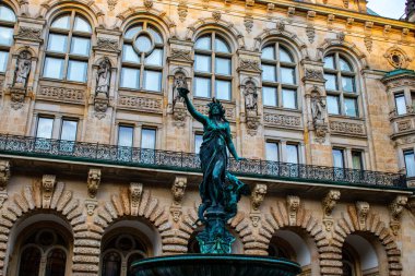 Almanya, Hamburg 'da Ulusal Opera ve Bale Çeşmesi - 2019