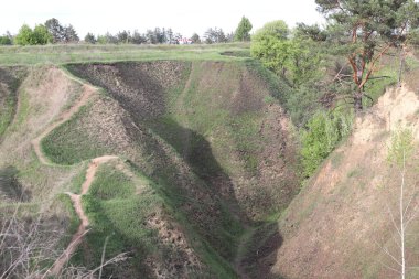 Tepenin tepesinden bir manzara.