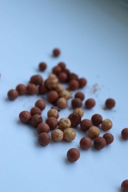 Bir sürü kırmızı mercimek.