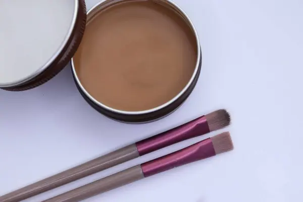 Dekoratif kozmetik beyaz tablo kümesi