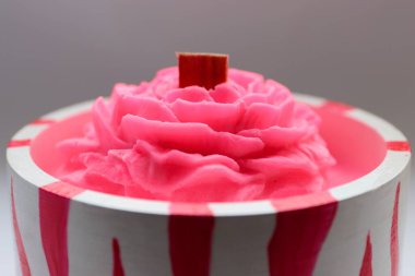  mum, şakayık mumu, pembe şakayık, el yapımı mum, soya mumu, el yapımı, hediye, pembe, kırmızı, beyaz