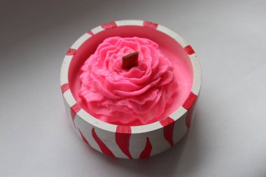  mum, şakayık mumu, pembe şakayık, el yapımı mum, soya mumu, el yapımı, hediye, pembe, kırmızı, beyaz