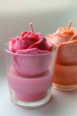  Mumlar, gül mumları, turuncu gül, pembe gül, el yapımı mum, soya mumu, el yapımı, hediye, pembe, turuncu, dekor, ev dekorasyonu, gül, hediye, bayram,