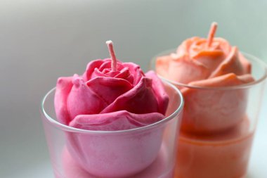  Mumlar, gül mumları, turuncu gül, pembe gül, el yapımı mum, soya mumu, el yapımı, hediye, pembe, turuncu, dekor, ev dekorasyonu, gül, hediye, bayram,