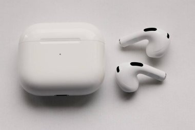 Kulaklık, kablosuz, beyaz, yakın çekim, beyaz kulaklık, kulaklık, kulaklık, kulaklık, kulaklık, kulaklık, şık kulaklık, iletişim, müzik, teknoloji