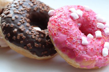 Donut ve şeker tozu