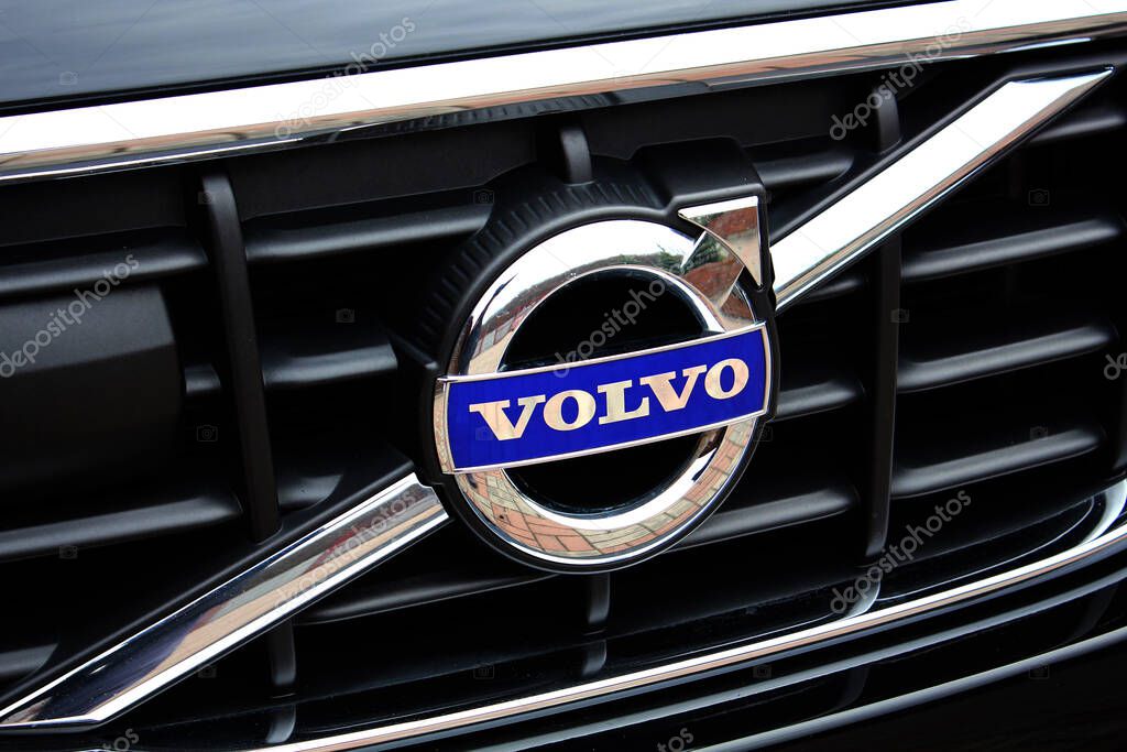 Vinnytsia, Ukraine; March 23, 2024. Volvo XC60 radiator grill. Close up Volvo emblem. Volvo logo. Right view.