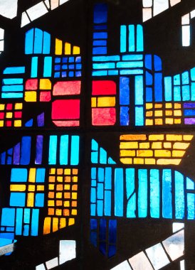 Modern modelden yapılmış lekeli camlar.