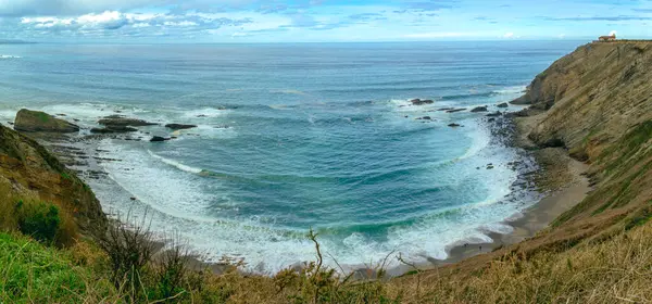 İspanya 'daki Atlantik Okyanusu' nun güzel plajı