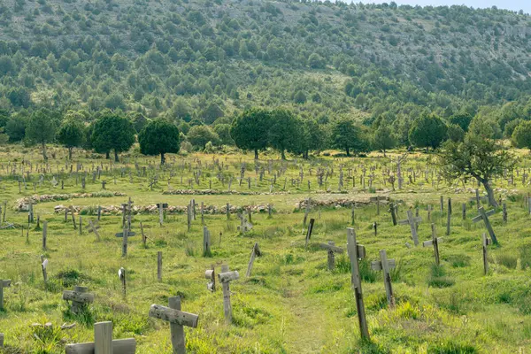 Dağlarda film mezarlığı