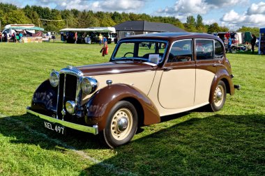 Westbury, Wiltshire, İngiltere - Eylül 1 2019: A 1950 Daimler DB18 (KEL 497) at the White Horse Classic and Vintage Vehicle Show 2019                                                    