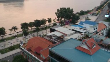 Phnom Penh Havacılık Şehri: Otel Çatısı 'ndan çarpıcı Kamboçya Şehir Manzarası