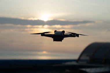 Sunrise Splendor, Uçan Drone Bokeh ile Tayvan Gökyüzü ve Okyanus Güzeli