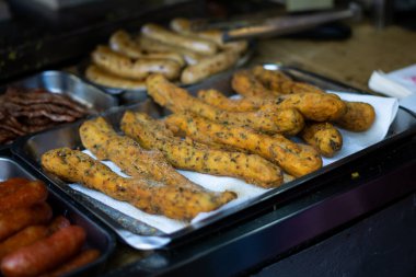 Tayvan 'ın Tadını Çıkarma: Yerel Mutfak Zevklerini Keşfeden, XiaoLiuQiu' da Sokak Yiyen