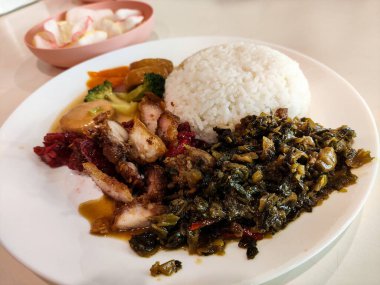 İştah açıcı Asya Pirinç Tabağı Karışık Baharatlı Tabaklar, Charsew