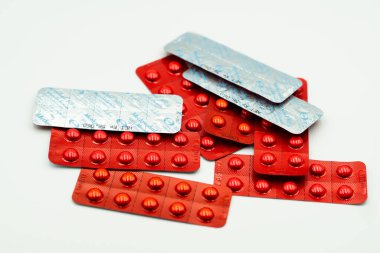 Methycobal 500 mg 'lık yüksek çözünürlüklü görüntüler, nöropati tedavisi ve B12 vitamini eksikliği için kullanılır..