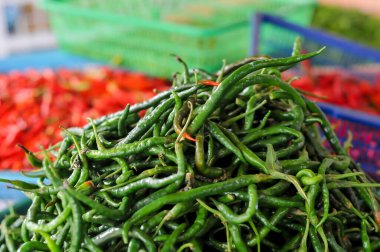 geleneksel pazarlarda yeşil biber