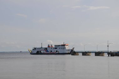 Riau-Endonezya, 5 Mayıs 2024: Bengkalis Adası, Riau Eyaleti feribot limanı