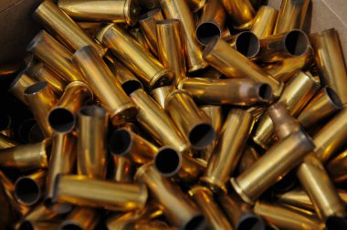 Atış taliminden boş fişekler