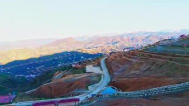 Dağlı güzel bir manzara.