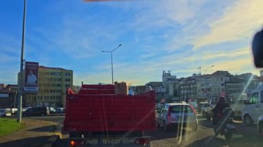 Şehrin trafikte araba