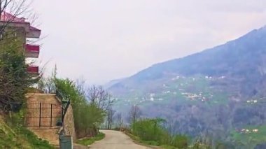 Dağlı güzel bir manzara.