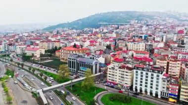 Gürcistan 'ın başkenti Tiflis' in havadan görünüşü