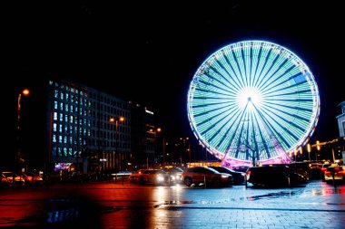 Kiel 2024 'te fraktal patlama arkaplanı