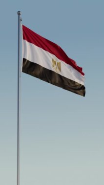 Mısır Kahire Bayrağı dikey Sinematik Döngü Gerçekçi Hareket Mavi Gökyüzü