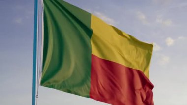 Benin Porto-Novo Bayrağı Sinematik Gerçekçi Dalgalanan Dalgalanan Doom Mavi Gök