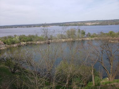 Nehir manzarası ve göl manzarası harika.