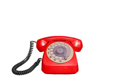 Kırmızı antika masa telefonu, beyaz arka planda izole edilmiş ön görüntü.