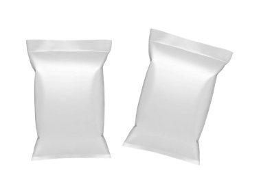 Paket tasarımı için boş beyaz plastik ve gümüş metal folyo zarflar. beyaz arkaplanda izole