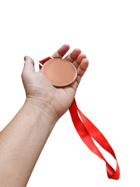 Bronz madalyalı beyaz arka plan sahibi