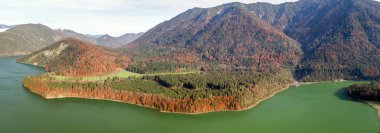 Isar Nehri Sylvensteinsee Alp dağları Sonbaharda Havadan Görünüm Panoraması