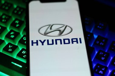 Endonezya-30 Mart 2024: Hyundai logosu Güney Koreli çok uluslu bir otomobil şirketi..