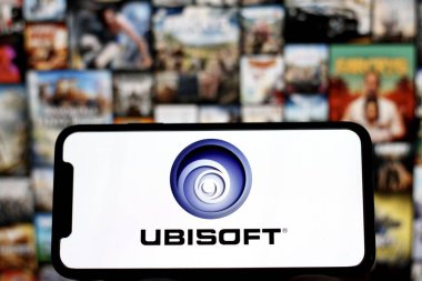 INDONESIA - 5 Haziran 2024: Bu resimde Ubisoft Entertainment S.A. logosu Rennes, Fransa merkezli bir video oyunu şirketidir.