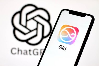 Siri 'nin yeni logosu, Apple' ın sesli dijital asistanı, ChatGPT Endonezya ile işbirliği - 13 Haziran 2024.