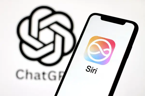 Siri 'nin yeni logosu, Apple' ın sesli dijital asistanı, ChatGPT Endonezya ile işbirliği - 13 Haziran 2024.