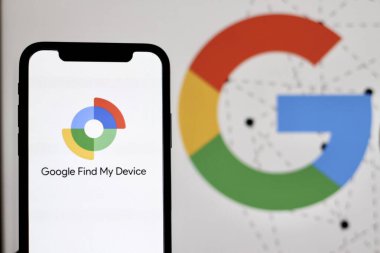 Google Bul Benim Aygıtımı logosu bir akıllı telefon ekranında görüntülenir. Endonezya - 13 Haziran 2024.