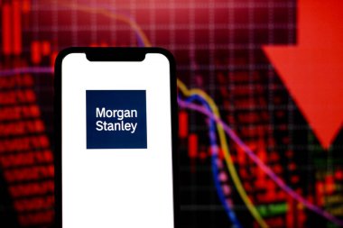 Bu fotoğraf illüstrasyonunda, Morgan Stanley 'nin logosu akıllı bir telefondan gösteriliyor. Endonezya - 16 Haziran 2024.