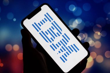 Endonezya-15 Nisan 2024: Veritabanı 'ndaki bir depoda IBM logosu