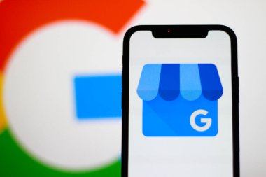 Akıllı telefondan İş Logomu Google 'la ara