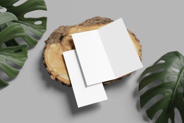 Dizaynınızı istemcilere göstermek için Perspektif DL Flyer Mockup