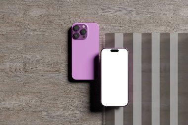Müşteri Sunumu İçin Fotorealistik Detaylı İki Dergi Model