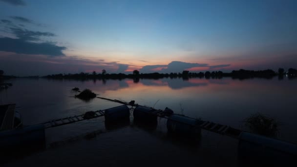 Fazenda Peixes Rio Chao Phraya Pôr Sol — Vídeo de Stock
