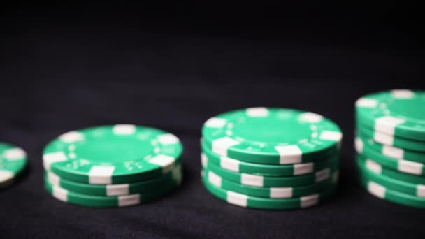 Green Poker Chips Concept Gaat Omhoog Winnen Bullish Geld — Stockvideo