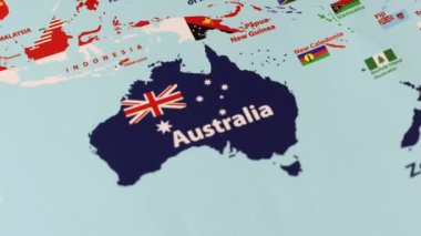Avustralya dünya haritasında ülke bayrağını özetliyor. Yüksek kalite 4k görüntü